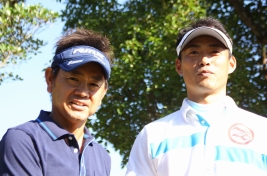 プロアマ戦で同組でラウンドした藤田と桧山!(撮影:ALBA)