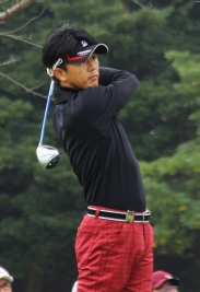 近藤共弘、首位をがっちりキープ!(撮影:ALBA)
