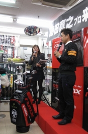 オフの過ごし方、来季への抱負を語った藤田寛之(撮影:ALBA)