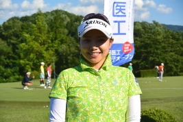 首位発進した青山加織<提供:LPGA>