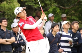 横峯さくら、久々の国内ツアーで予選は通過したが…(撮影:ALBA)
