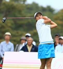 藤田の帯同キャディが職務停止処分に(写真はサロンパスレディス)(撮影:福田文平)