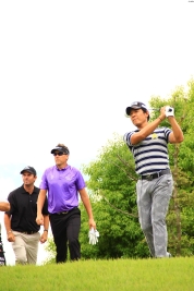 今日は海外ツアーで戦う2人とラウンドした矢野東、首位をキープし最終日へ(撮影:ALBA)