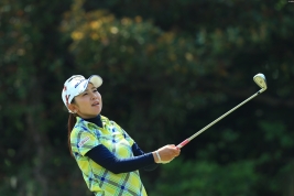 ホストプロの江澤亜弥!優勝すれば一緒にまわれるかも?(撮影:福田文平)