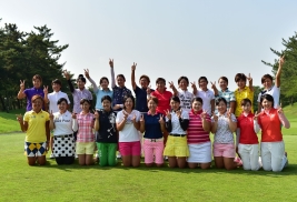 今年は23人のフレッシュな女子プロが誕生!(撮影:岩井康博)