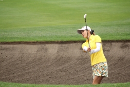 2バーディ・2ボギー・1トリプルボギーと苦戦した藤田光里「最後まで応援にはこたえていきたい」と難コースに挑む(撮影:ALBA)