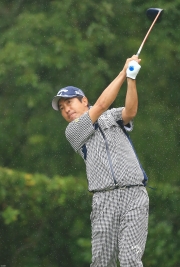 苦手意識が逆に奏功し気負いなくプレー!3位タイ発進を見せた深堀圭一郎(撮影:岩本芳弘)