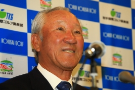 平成27年秋の叙勲受章者に選ばれた青木功(撮影:福田文平)