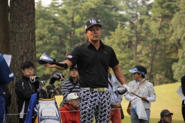 今季初優勝に王手をかけた谷原秀人(撮影:ALBA)