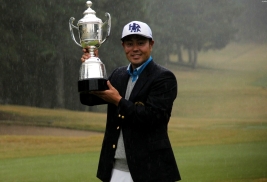 ツアー通算11勝目を挙げた谷原秀人(撮影:ALBA)
