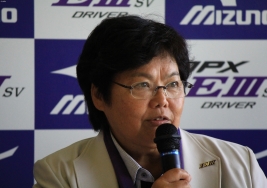 岡本、ミズノの発表会でツアーの現状に言及(撮影:ALBA)