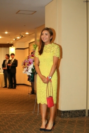 昨年の賞金女王イ・ボミは鮮やかな黄色のドレスで登場(撮影:福田文平)