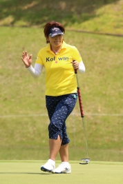 悲願のツアー初優勝へ!単独首位で最終日に挑む福嶋浩子(撮影:ALBA)