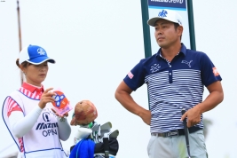 1打差で首位を追う谷原秀人(撮影:ALBA)