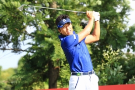 アルバトロスを記録した宮本勝昌(撮影:ALBA)