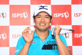 宮本に続き、今大会2人目のアルバトロス達成者となった武藤(撮影:ALBA)