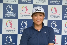 初日、4アンダーで首位に立った工藤遥加(写真提供:LPGA)