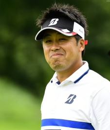 「お世話になった人たちに恩返しを」と話す岩本、41歳の苦労人が初のツアー優勝を目指す(撮影:上山敬太)