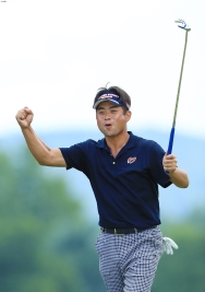 3アンダーにスコアを伸ばしてホールアウトした池田勇太(撮影:岩本芳弘)