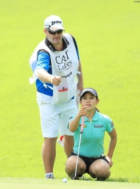 初日はノーボギーと好発進の香妻琴乃 シード圏内目指し、好調をキープしたい(撮影:米山聡明)