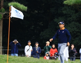この日スコアを伸ばせず3位に後退した池田勇太(撮影:標英俊)