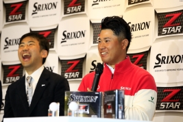 トークセッションで笑顔を見せる松山英樹(撮影:福田文平)