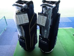 FIDRAのお洒落なキャディバッグです。