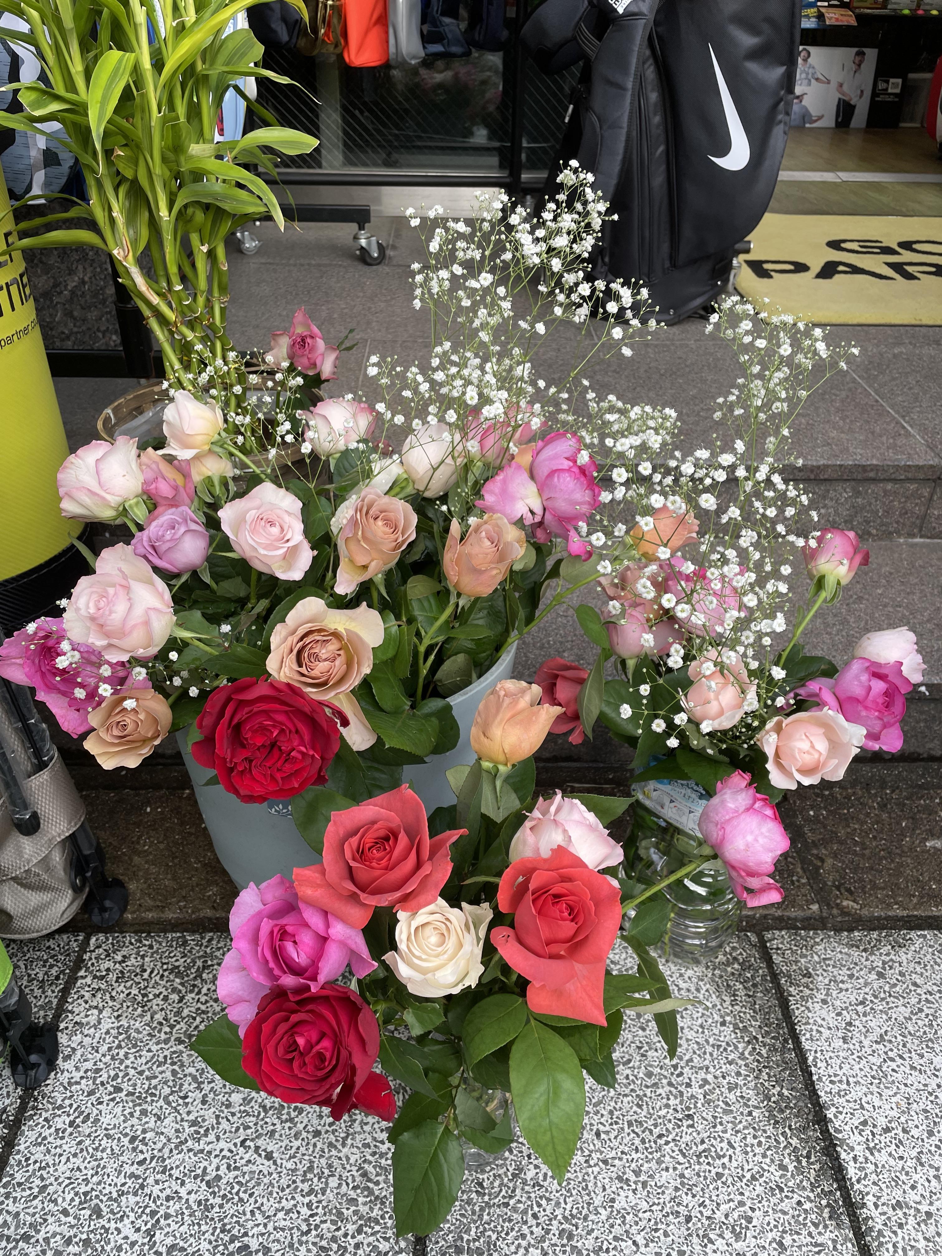 花の日はバラを1輪　プレゼント！　