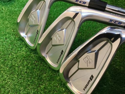 TOUR-B　最新アイアン♪