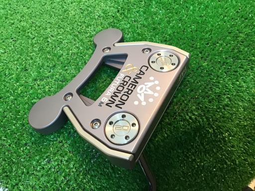 キャメロン　パター♪