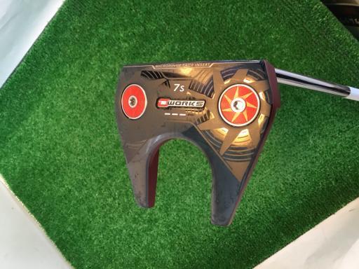 Ｏ　ＷＯＲＫＳ　ＲＥＤ