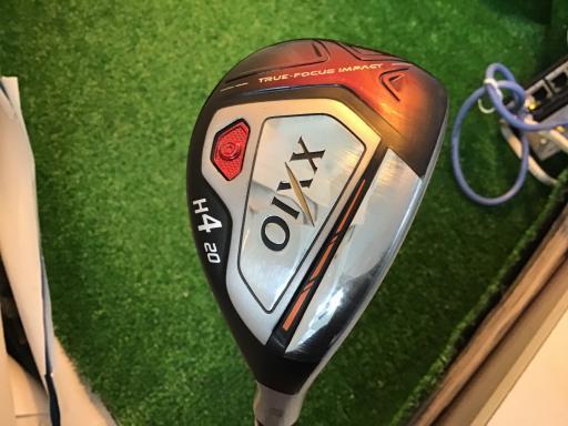 ＸＸＩＯ　2018　ＲＥＤ　ＵＴ