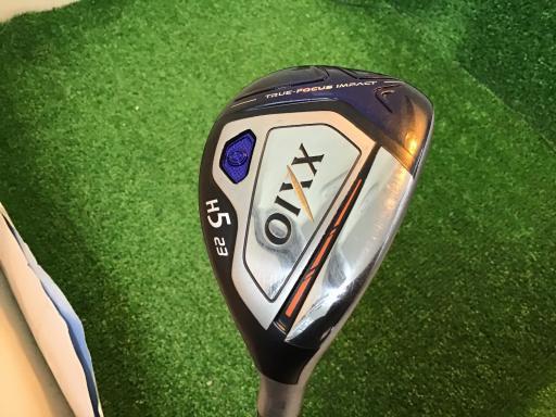 ＸＸＩＯ　18　ＵＴ