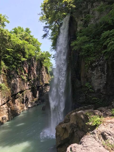 癒しの滝