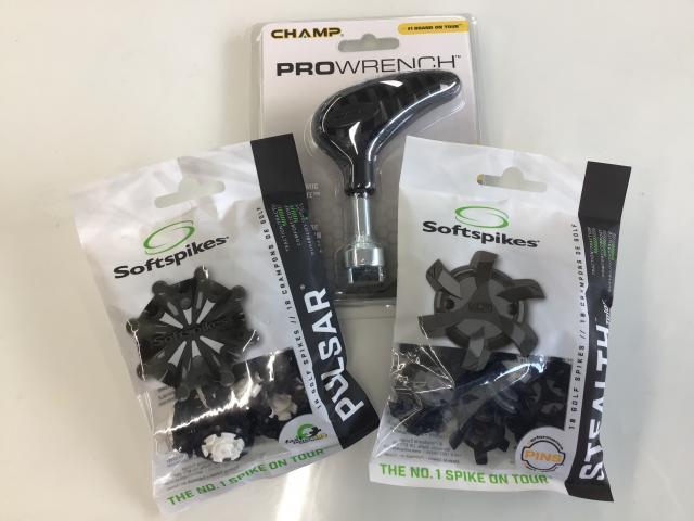 ☆彡　ゴルフシューズのスパイク鋲は大丈夫？？