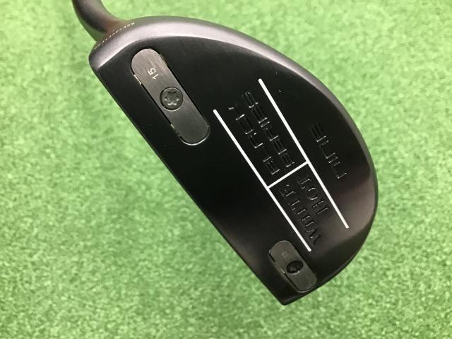 ＷＨＩＴＥ　ＨＯＴ　ＢＬＡＣＫ　ＮＩＮＥ