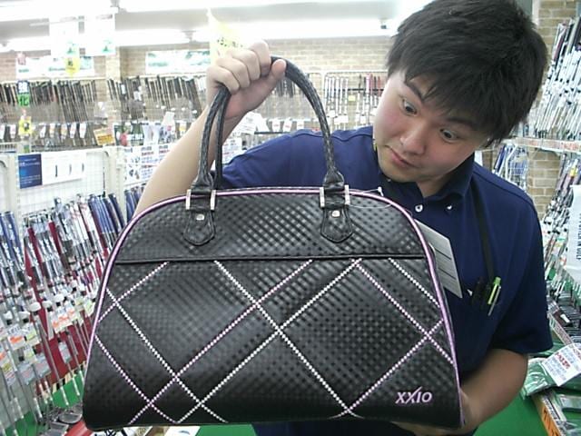 ★ＸＸＩＯのオサレなボストンバッグのご紹介★