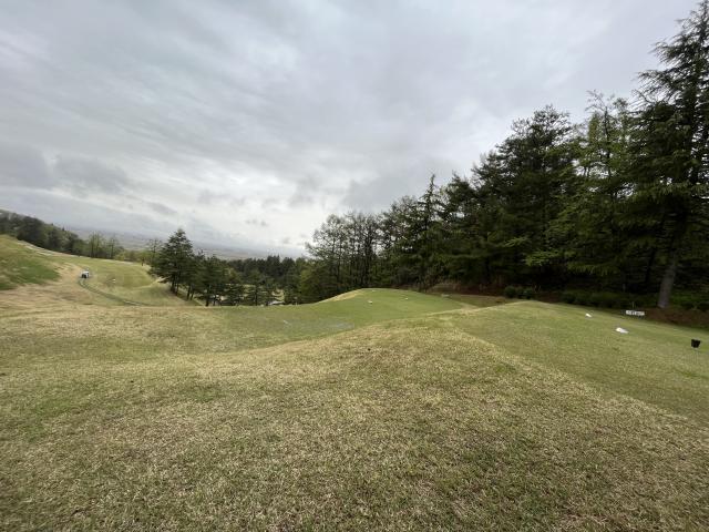 昨日はゴルフへ行ってきましたよ～　さぁて　どこへ行ったでしょう？