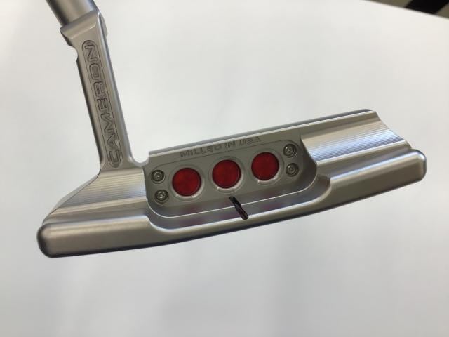 ＳＣＯＴＴＹ　ＣＡＭＥＲＯＮ　ＳＴＵＤＩＯ　ＳＴＹＬＥ　ＮＥＷＰＯＲＴ　２（２０２５）　３３インチ