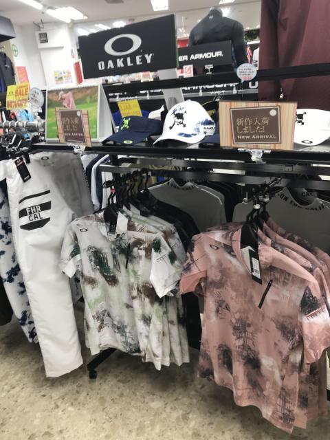 新作ウエア続々入荷中