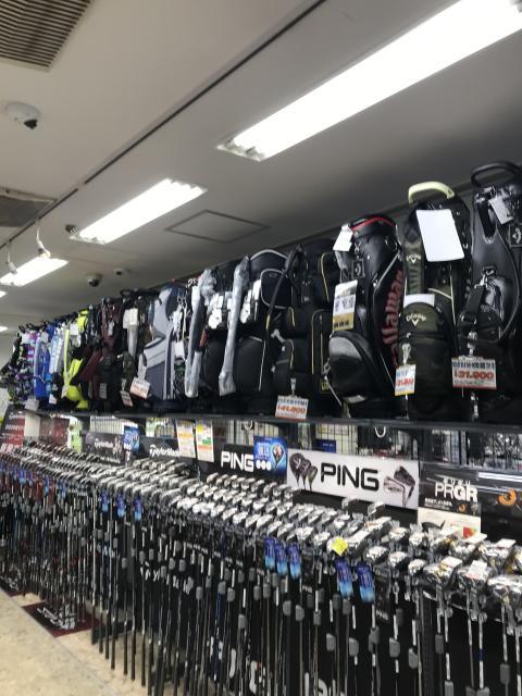 バッグ類も充実の品数！！