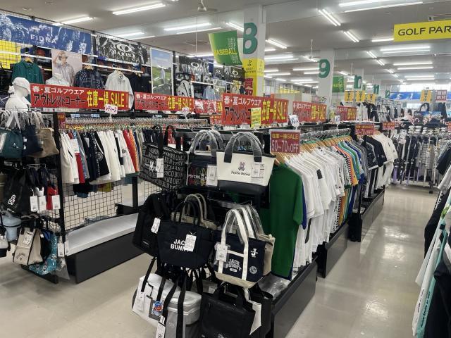 ゴルフアウトレットウェアコーナー拡大