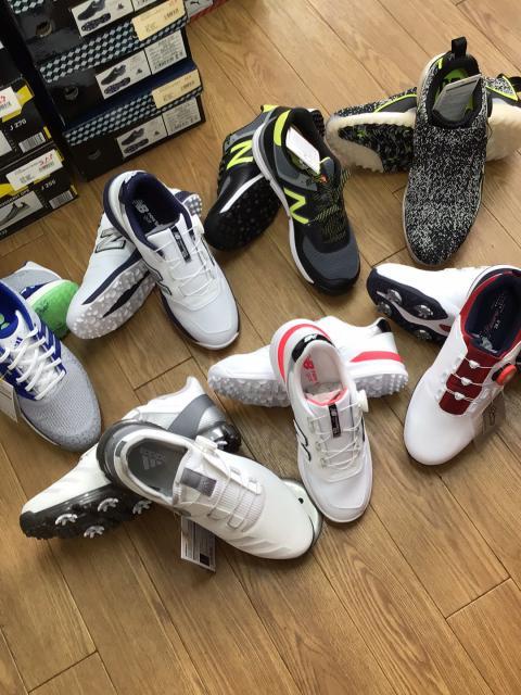 ゴルフシューズいろいろ、入荷しました！！
