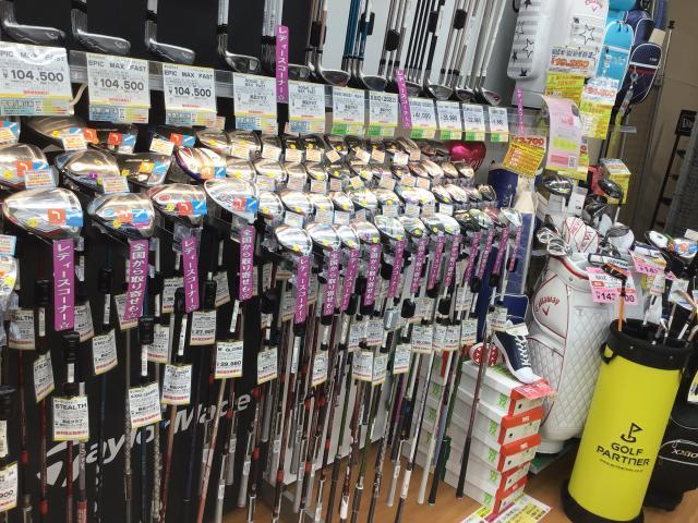 女性ゴルファーのデビューに！