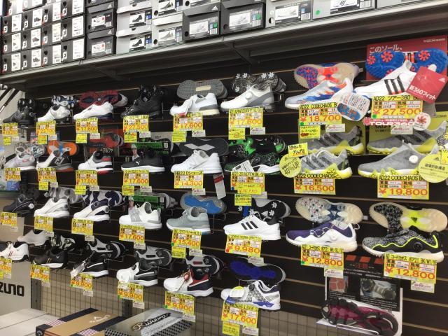 多様なシューズ取り扱っております！！