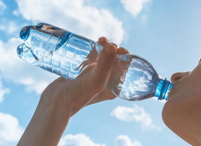 夏ゴルフの水分補給！！