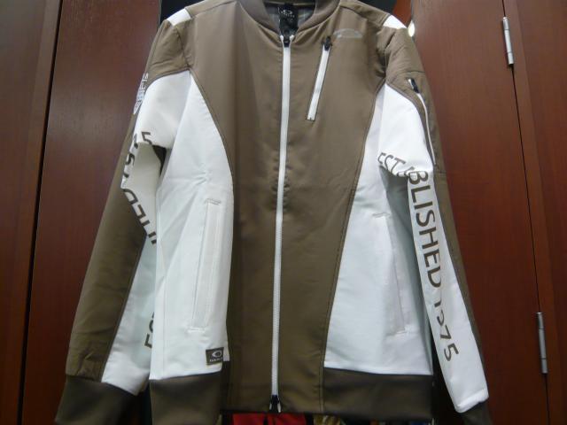またまた入荷！！