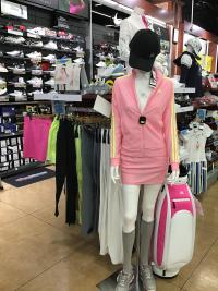 20210305adidaslady.JPG