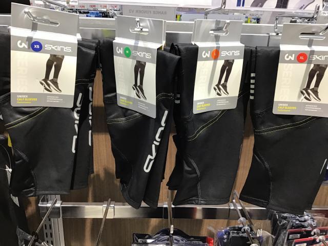 足が疲れる方に必見！！ＳＫＩＮＳコンプレッションウエア