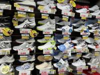 決算セール中　シューズ20％OFF